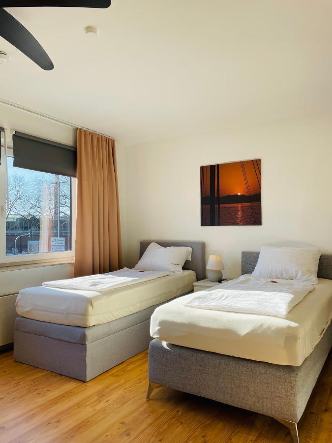 Messe Apartment Am Rhein كولونيا المظهر الخارجي الصورة